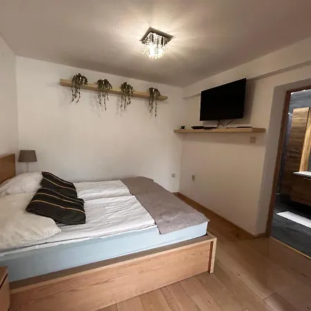 Nad Strumykiem * シュツァブニツァ